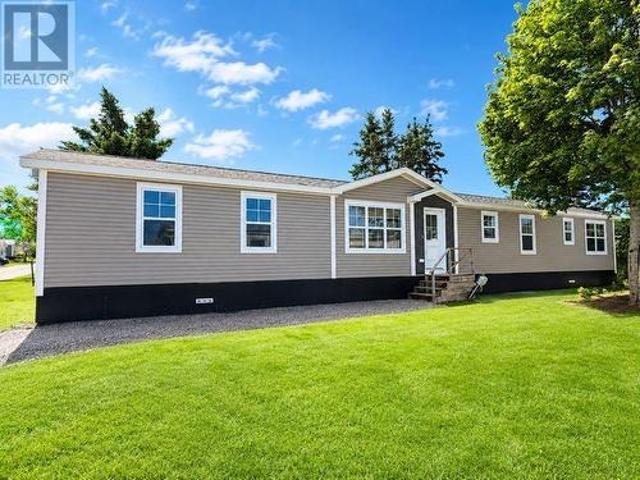 15 Wolfe Avenue, Cornwall, PE, C0A 1H5 house for sale | Listing ID 202618 | Royal LePage