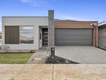 15 Wollemia Street, Cobblebank