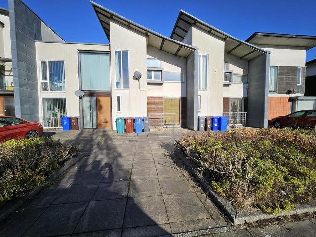 15 Wren Way, Manchester, M11 3NH, United Kingdom | 3 bed townhouse for rent #136495095 | Rentberry