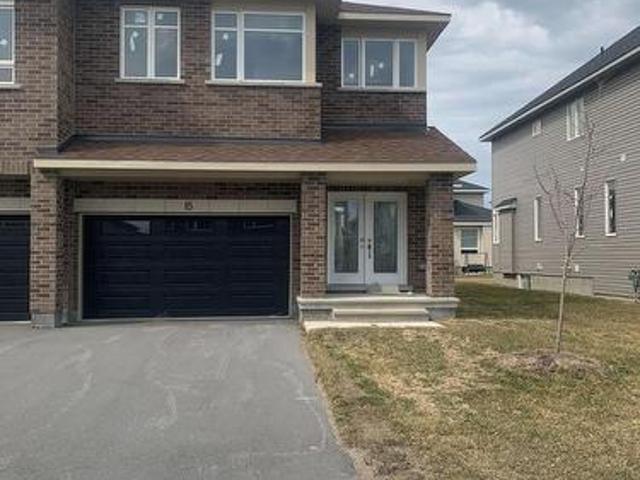 15 Wylie Way, Carleton Place, ON, K7C 0C4 house for sale | Listing ID X13804 | Royal LePage
