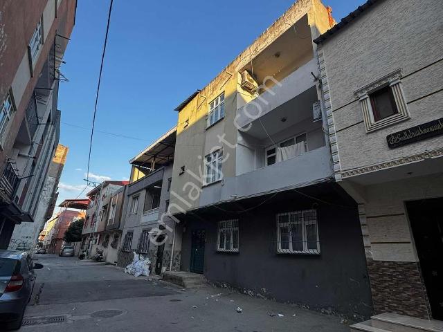 15 Yaşında Satılık Bina