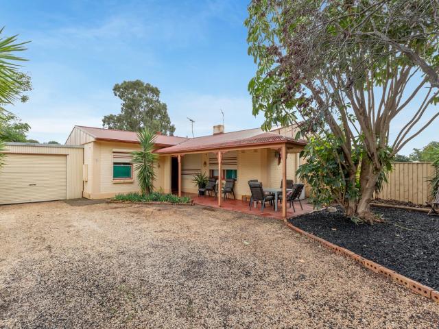 15 Yarnbury RoadElizabeth North SA 5113, Australia