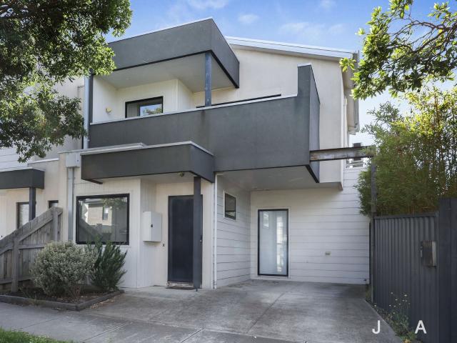 15 Aliwal Street, West Footscray | Jas Stephens