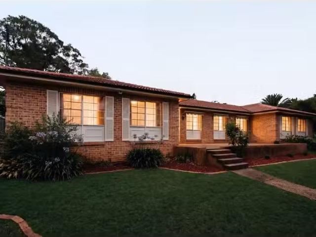 15 Appaloosa Circuit, Blairmount House for rent Listed by Hay.