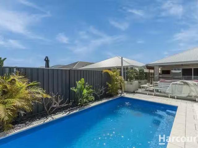 15 Azolla Street, Banksia Grove, WA 6031