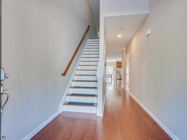 15 Bahr Cir