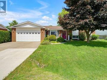 15 Bakers Lane, Loyalist Amherstview, ON, K7N 1L9 house for sale | Listing ID X13493 | Royal LePage