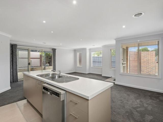 1/5 Barling Court, Thomson