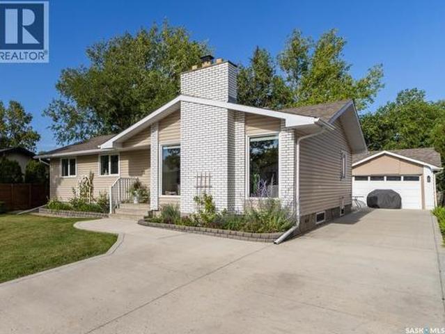 15 Bauermeister Street, Regina, SK, S4R 5N3 house for sale | Listing ID SK046037 | Royal LePage