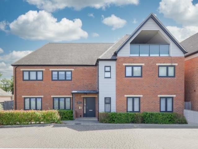 14 bedroom apartment for sale