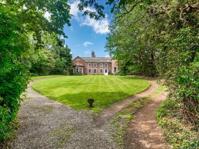 15 bedroom character property for sale