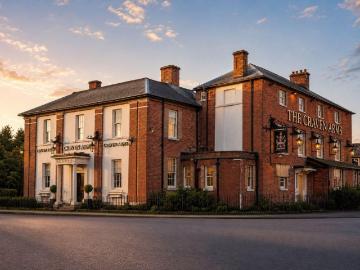 15 bedroom detached house for sale