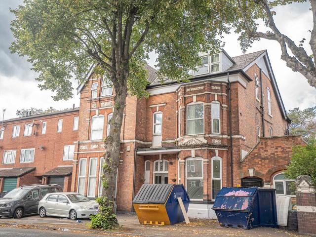 15 bedroom detached house for sale