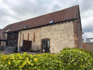 15 Bedroom Detached House