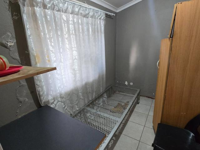 15 Bedroom House For Sale in Brandwag