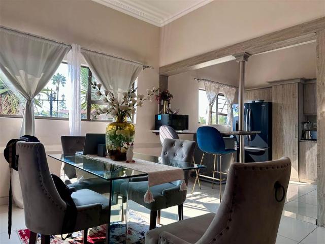 15 Bedroom House in Amiel Park