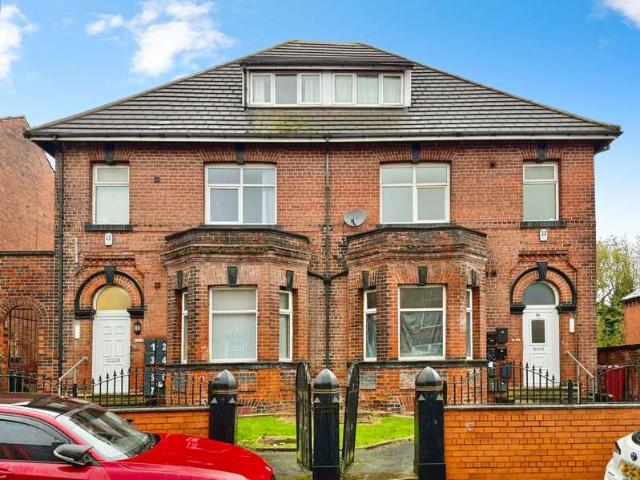15 Bedroom Studio Flat