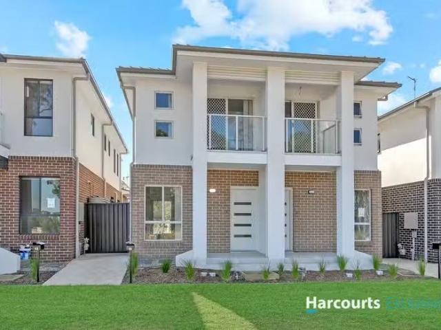15 Beulah Street, Rouse Hill, NSW 2155 House for Rent