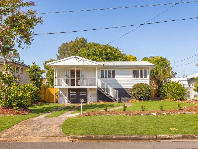 15 bineen street, carina, qld, 4152