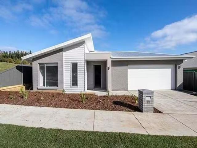 15 Blanc Court, Brown Hill, VIC 3350