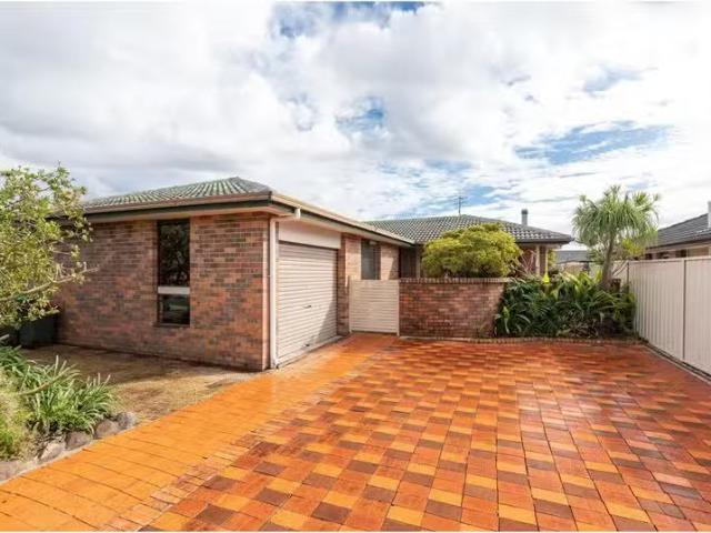 15 Blundell Avenue, Forster House for rent Listed by Property.