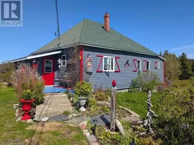 15 Broadview Street, Crow Head, NL, A0G 0B7 house for sale.