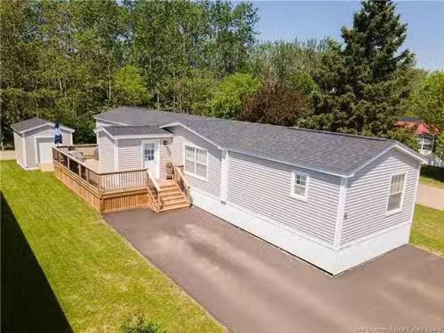 15 Brookview Ave, Susinteraction Corner, NB, E4E 2W3 house f.