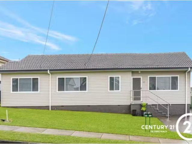 15 Brabyn Street, Fairfield West House for rent Listed by Ero.