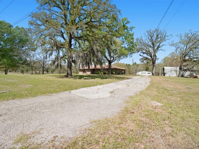 15 Brumley St, Huntsville, TX 77320 | MLS #61761