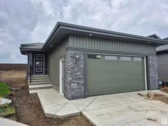 15 Brunswyck Crescent, Spruce Grove, AB, T7X 0Y9 house for s.