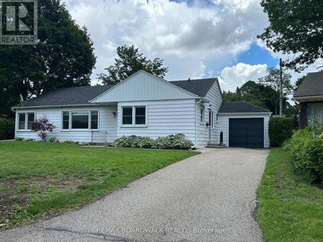 15 Butterfield Place, Brockville, ON, K6V 1M4 house for lease | Listing ID X13476 | Royal LePage