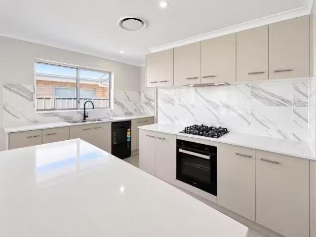 15 Cappella Street, NORTH ROTHBURY House for rent Listed by T.