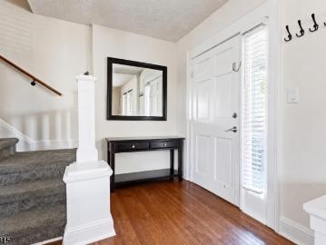 15 Center St