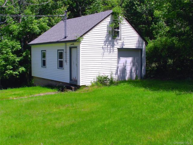 15 Cora Avenue