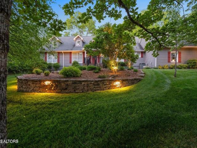 15 Cloverdale Circle
