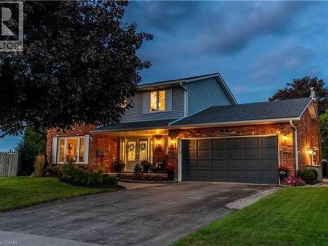 15 Clare Innis Court, Caledonia, ON, N3W 1G5 house for sale | Listing ID 40869 | Royal LePage