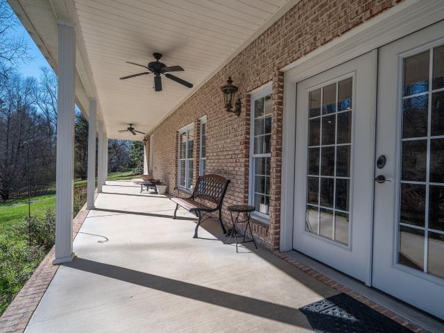 15 Clifton Rd