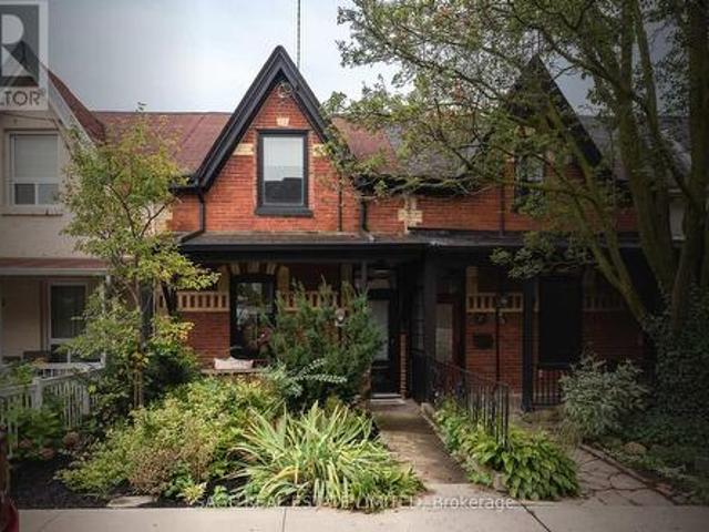 15 Crocker Avenue, Toronto, ON, M6J 1K7 house for sale | Listing ID C13866 | Royal LePage