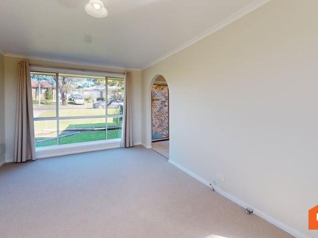 15 Crofton Avenue, Tenambit NSW 2323