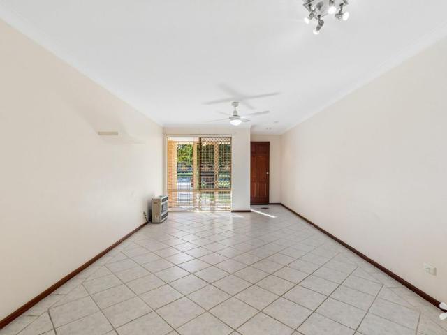 1/5 Crawshaw Crescent
