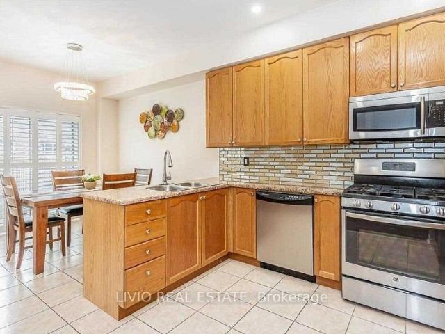 15 Dawes Road, Brampton
