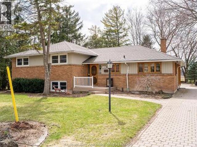 15 Detroit Drive, Chatham, ON, N7M 2M2 house for sale | Listing ID 26014 | Royal LePage