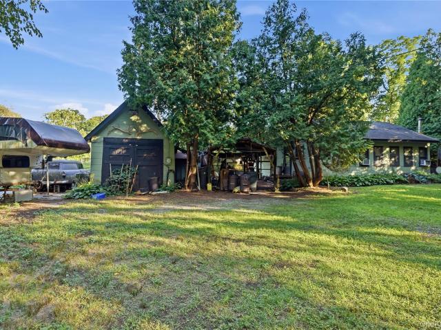 15 Dogwood Road