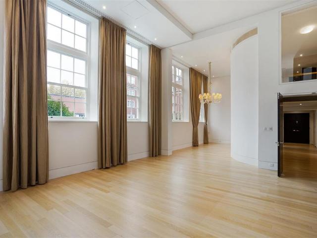 15 Duchess of Bedford's Walk, London, W8 7QR, United Kingdom | 3 bed duplex for rent #139267218 | Rentberry