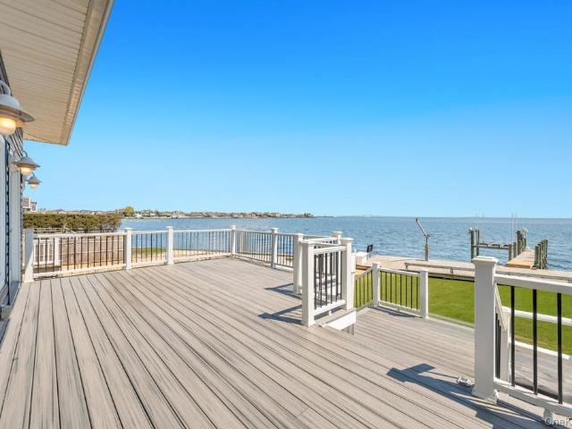 15 E Shore Drive
