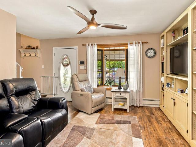 15 Eagle Court