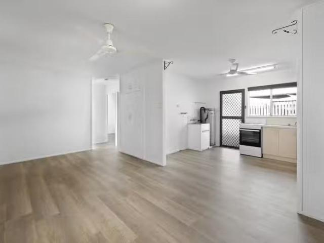 1/5 Emu Street, SLADE POINT, QLD 4740 House for Rent