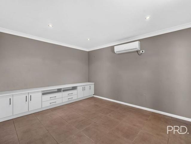 15 Evans Street