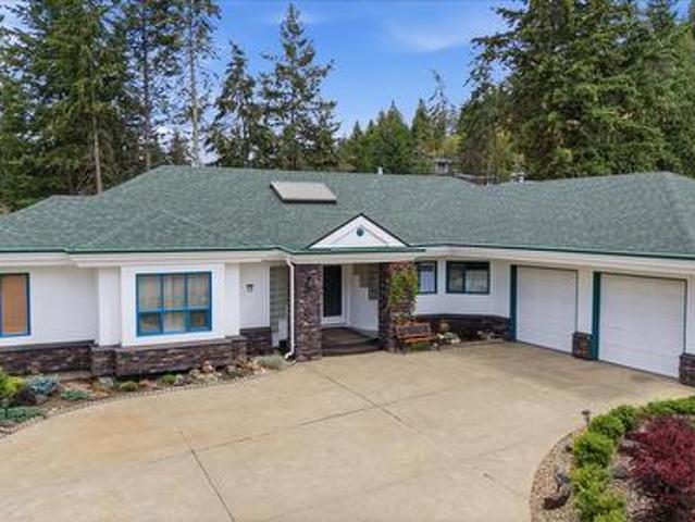 15 Farchant Way, Vernon, BC, V1T 6M1 house for sale | Listing ID 10394 | Royal LePage