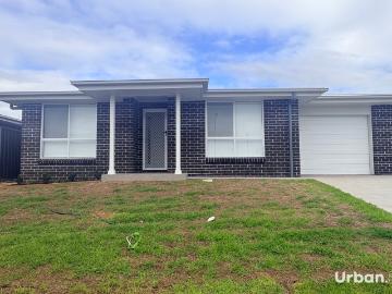 15 Formation Street, Gillieston Heights NSW 2321 House For Rent | Domain